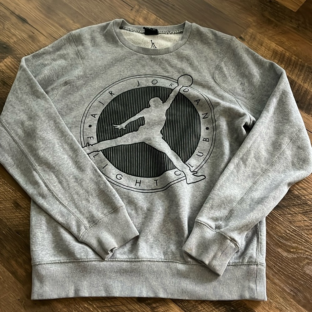 Jordan pull over size M